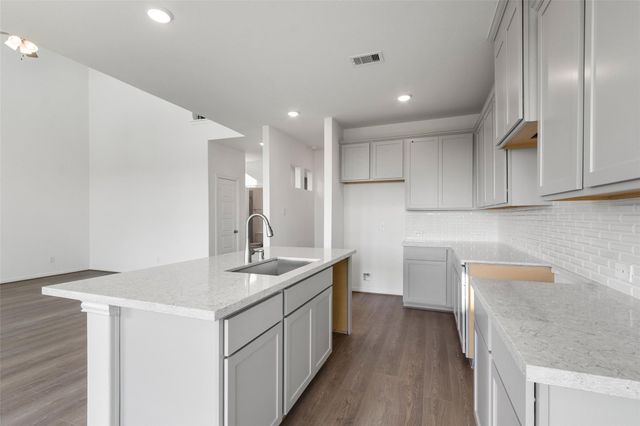 2718 Ruby Laurel Drive, Iowa Colony, TX 77583
