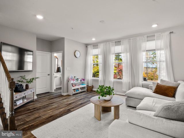 350 DAWSON PL, Downingtown, PA 19335