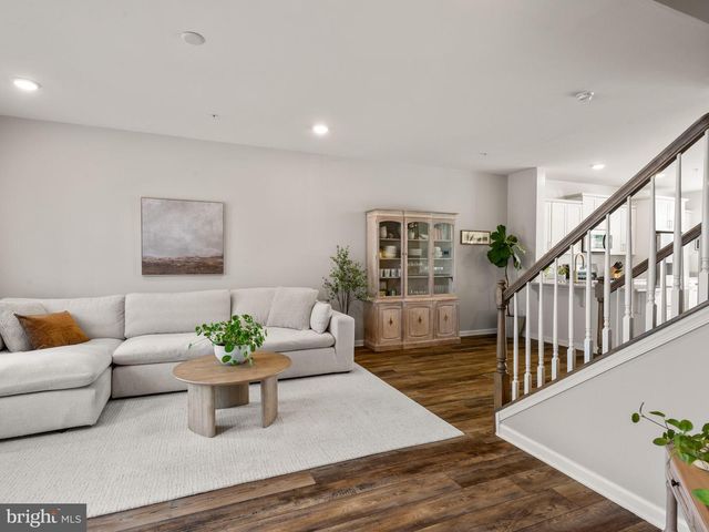 350 DAWSON PL, Downingtown, PA 19335