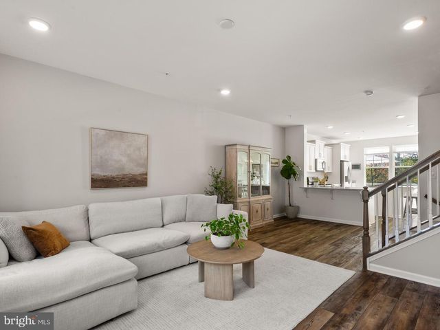 350 DAWSON PL, Downingtown, PA 19335