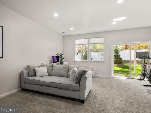 350 DAWSON PL, Downingtown, PA 19335