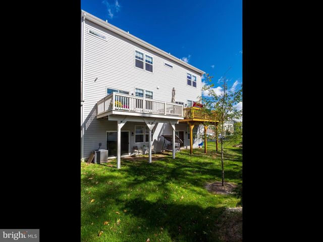 350 DAWSON PL, Downingtown, PA 19335