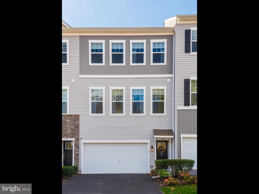 350 DAWSON PL, Downingtown, PA 19335