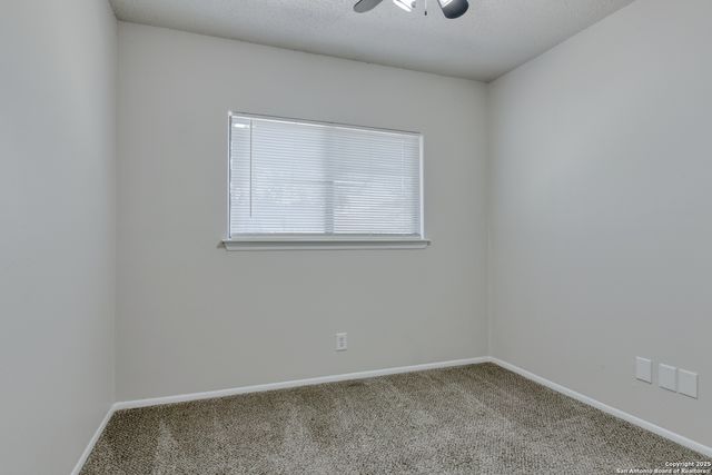 6819 Columbia Ridge, Converse, TX 78109