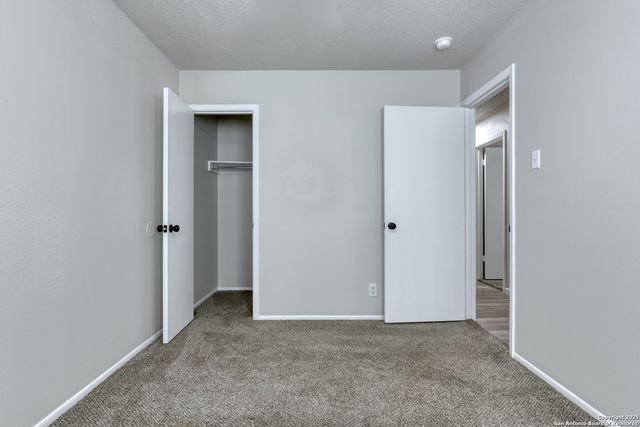 6819 Columbia Ridge, Converse, TX 78109