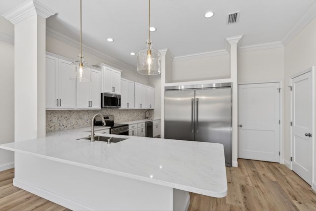 228 NE Greenbrier Circle, Fort Walton Beach, FL 32547