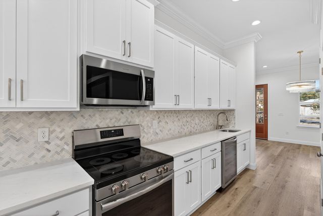 228 NE Greenbrier Circle, Fort Walton Beach, FL 32547