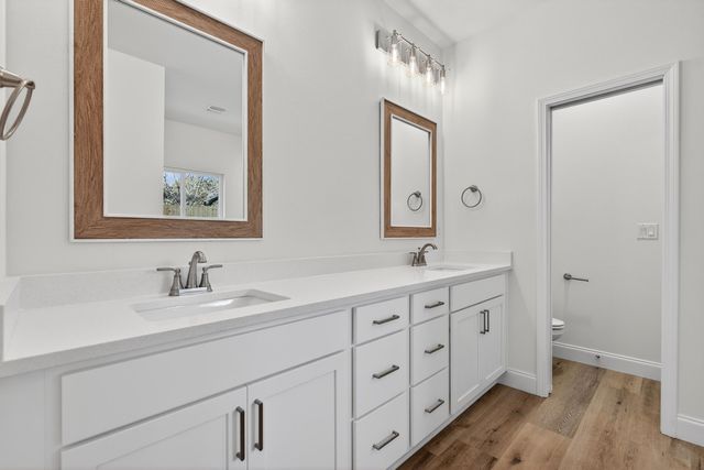 228 NE Greenbrier Circle, Fort Walton Beach, FL 32547