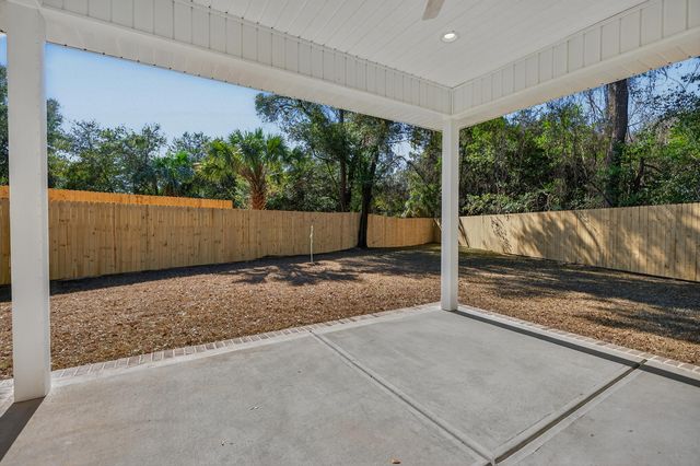 228 NE Greenbrier Circle, Fort Walton Beach, FL 32547