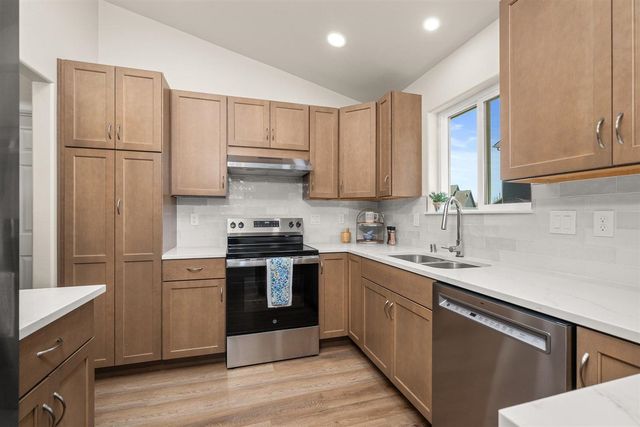 420 E Jim Darby Dr, Medical Lake, WA 99022