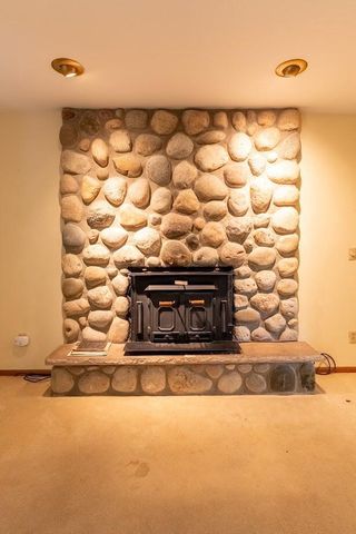 714 E Capitol DRIVE, Hartland, WI 53029