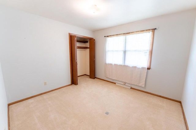 714 E Capitol DRIVE, Hartland, WI 53029