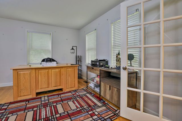 41 Wellesley Drive, Bedford, NH 03110