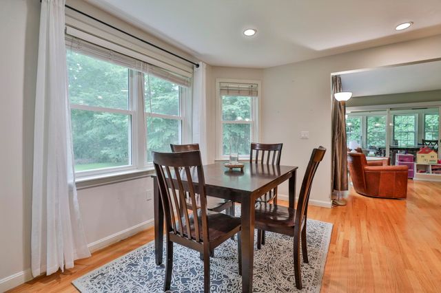41 Wellesley Drive, Bedford, NH 03110
