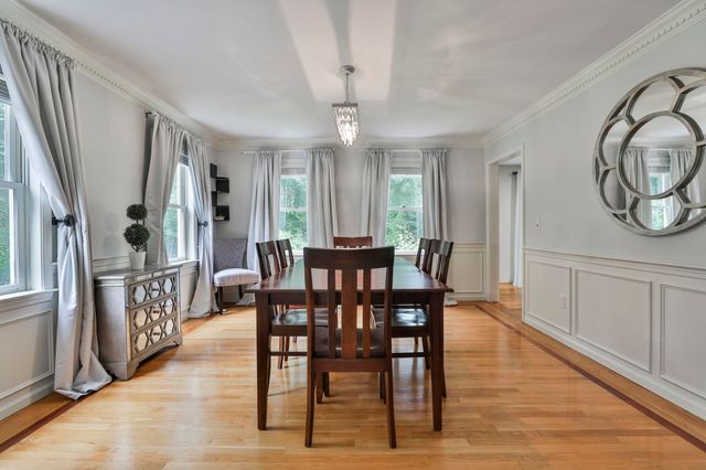 41 Wellesley Drive, Bedford, NH 03110