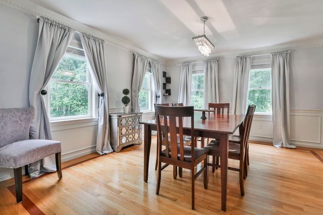41 Wellesley Drive, Bedford, NH 03110