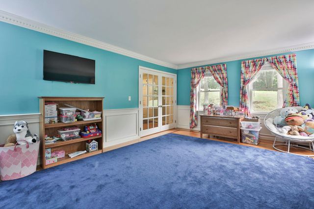 41 Wellesley Drive, Bedford, NH 03110
