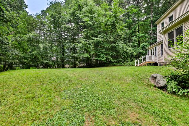41 Wellesley Drive, Bedford, NH 03110