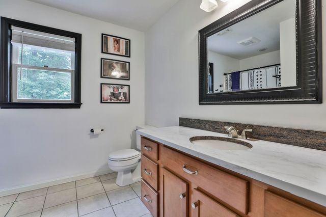 41 Wellesley Drive, Bedford, NH 03110