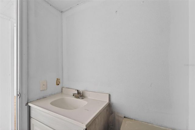 35238 MANUEL STREET, Webster, FL 33597