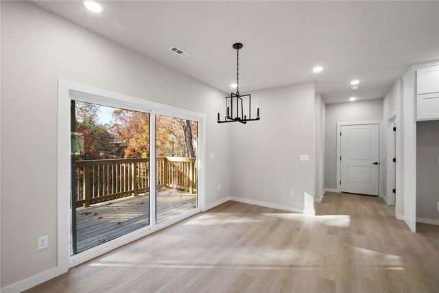 50 Thaxted Drive, Bella Vista, AR 72715