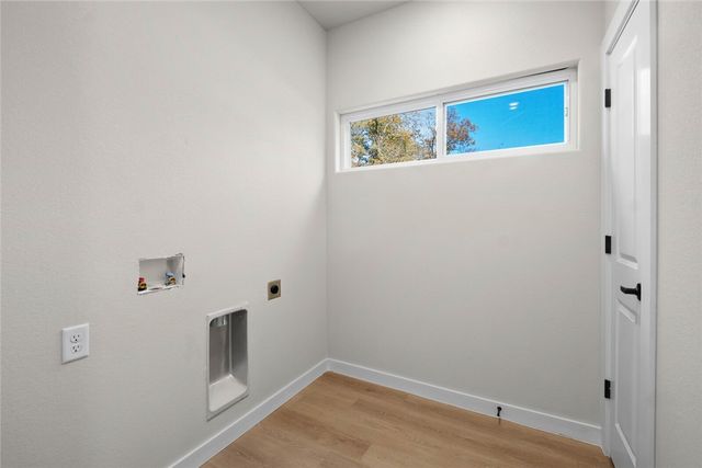 50 Thaxted Drive, Bella Vista, AR 72715