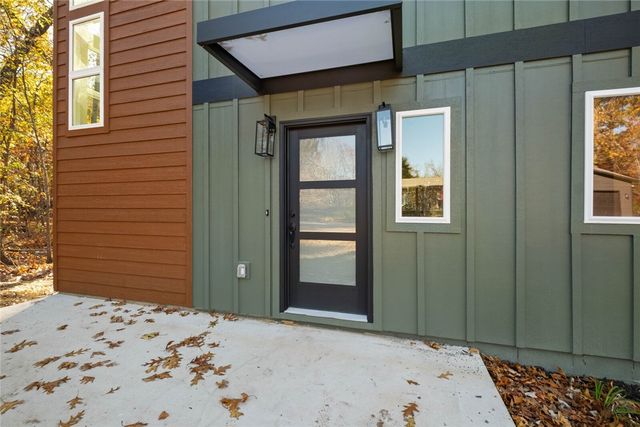 50 Thaxted Drive, Bella Vista, AR 72715