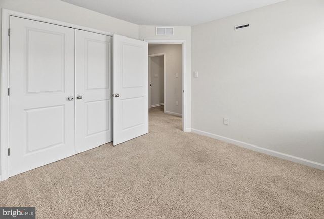 25 STANTON RD, Mount Holly, NJ 08060