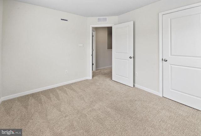 25 STANTON RD, Mount Holly, NJ 08060