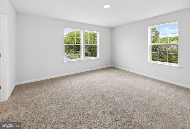 25 STANTON RD, Mount Holly, NJ 08060