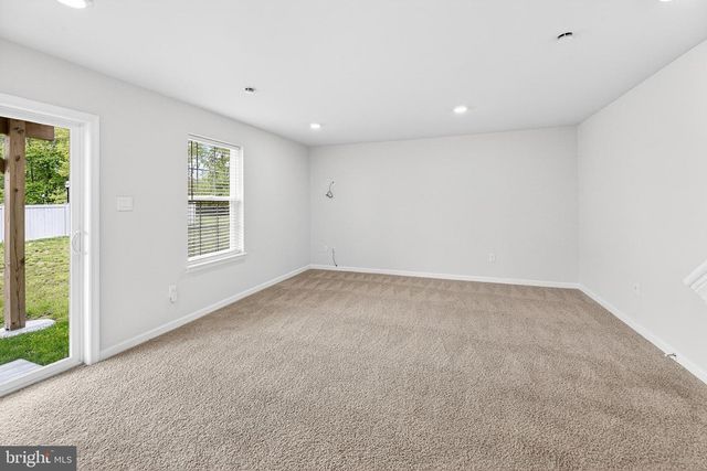25 STANTON RD, Mount Holly, NJ 08060