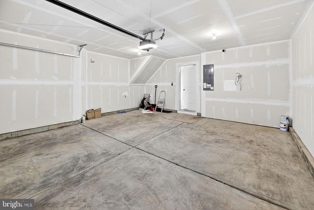25 STANTON RD, Mount Holly, NJ 08060