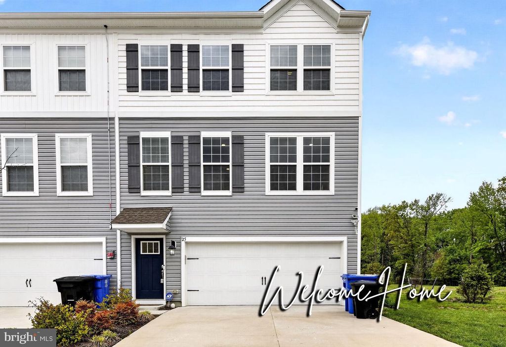 25 STANTON RD, Mount Holly, NJ 08060