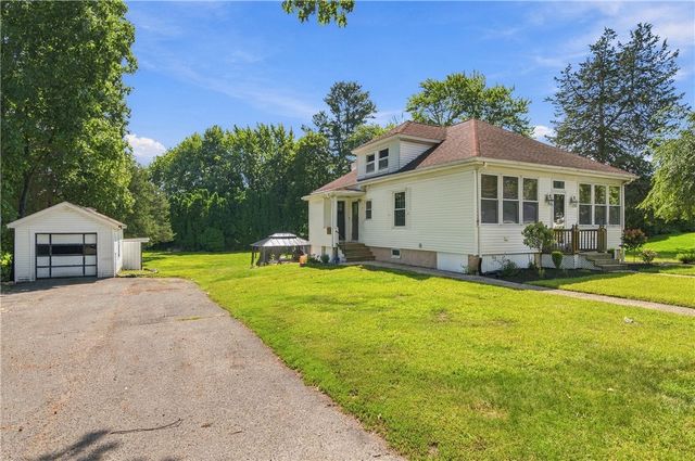 230 School Street 1, Lincoln, RI 02865