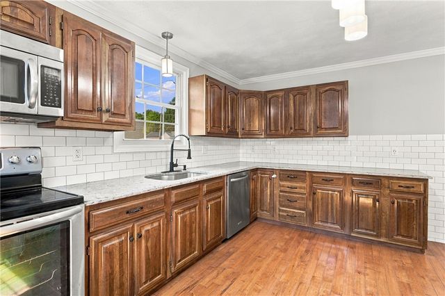 230 School Street 1, Lincoln, RI 02865