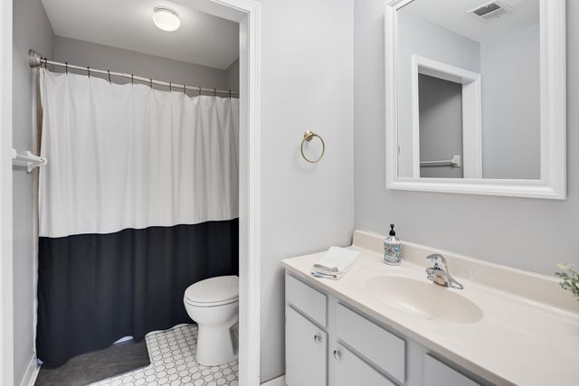 1654 EASTMORELAND AVE, Memphis, TN 38104