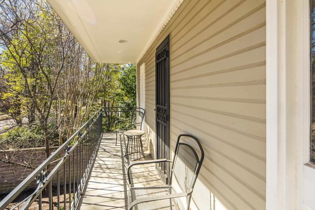 1654 EASTMORELAND AVE, Memphis, TN 38104