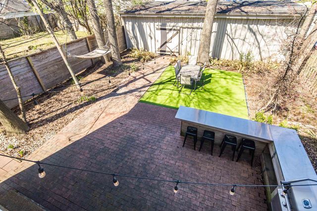 1654 EASTMORELAND AVE, Memphis, TN 38104