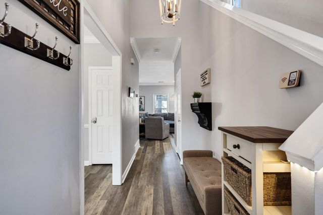 1654 EASTMORELAND AVE, Memphis, TN 38104