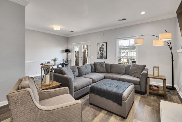 1654 EASTMORELAND AVE, Memphis, TN 38104