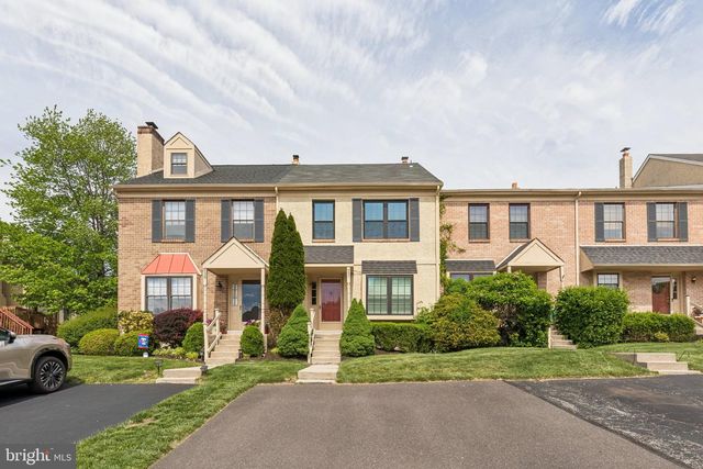 537 BASSETT LN, West Norriton, PA 19403