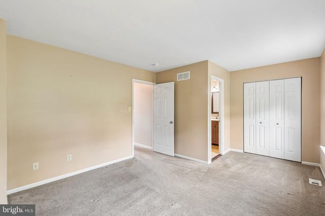 537 BASSETT LN, West Norriton, PA 19403