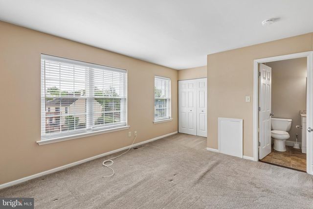 537 BASSETT LN, West Norriton, PA 19403