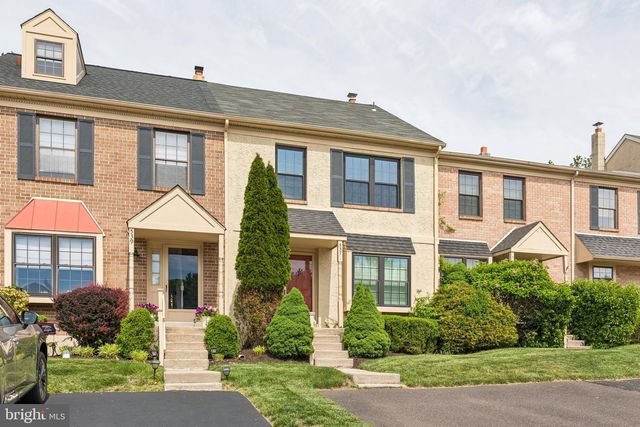 537 BASSETT LN, West Norriton, PA 19403