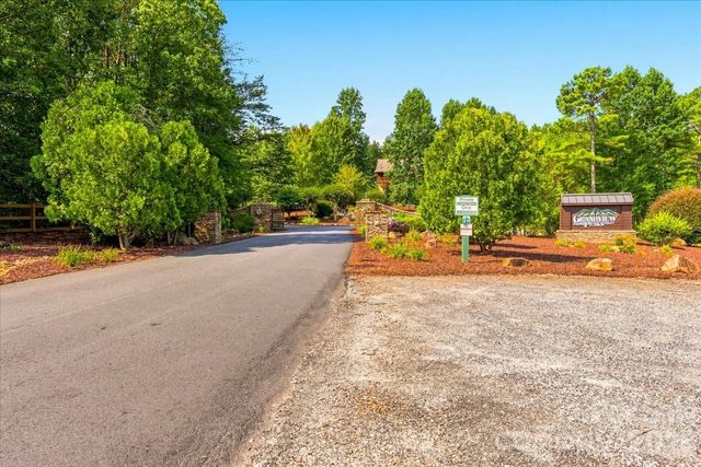 207 Mossy Oak Trail 166, Nebo, NC 28761