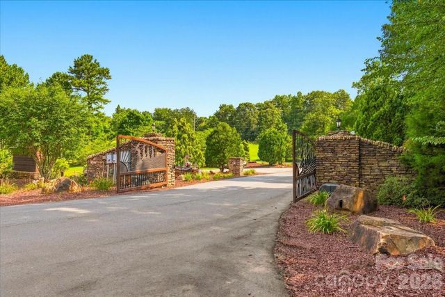 207 Mossy Oak Trail 166, Nebo, NC 28761