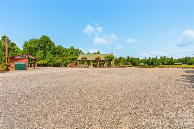 207 Mossy Oak Trail 166, Nebo, NC 28761