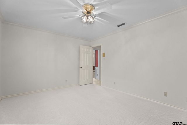 1807 Royal Oak Dr, Tyler, TX 75703