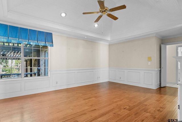 1807 Royal Oak Dr, Tyler, TX 75703
