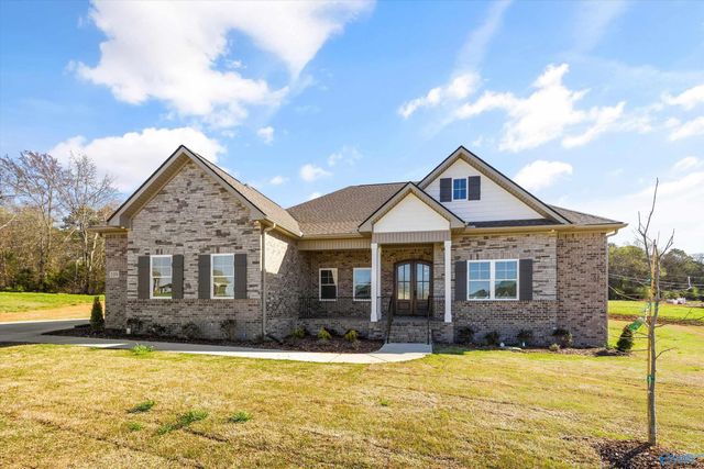 109 Sickle Mower Circle, New Market, AL 35761